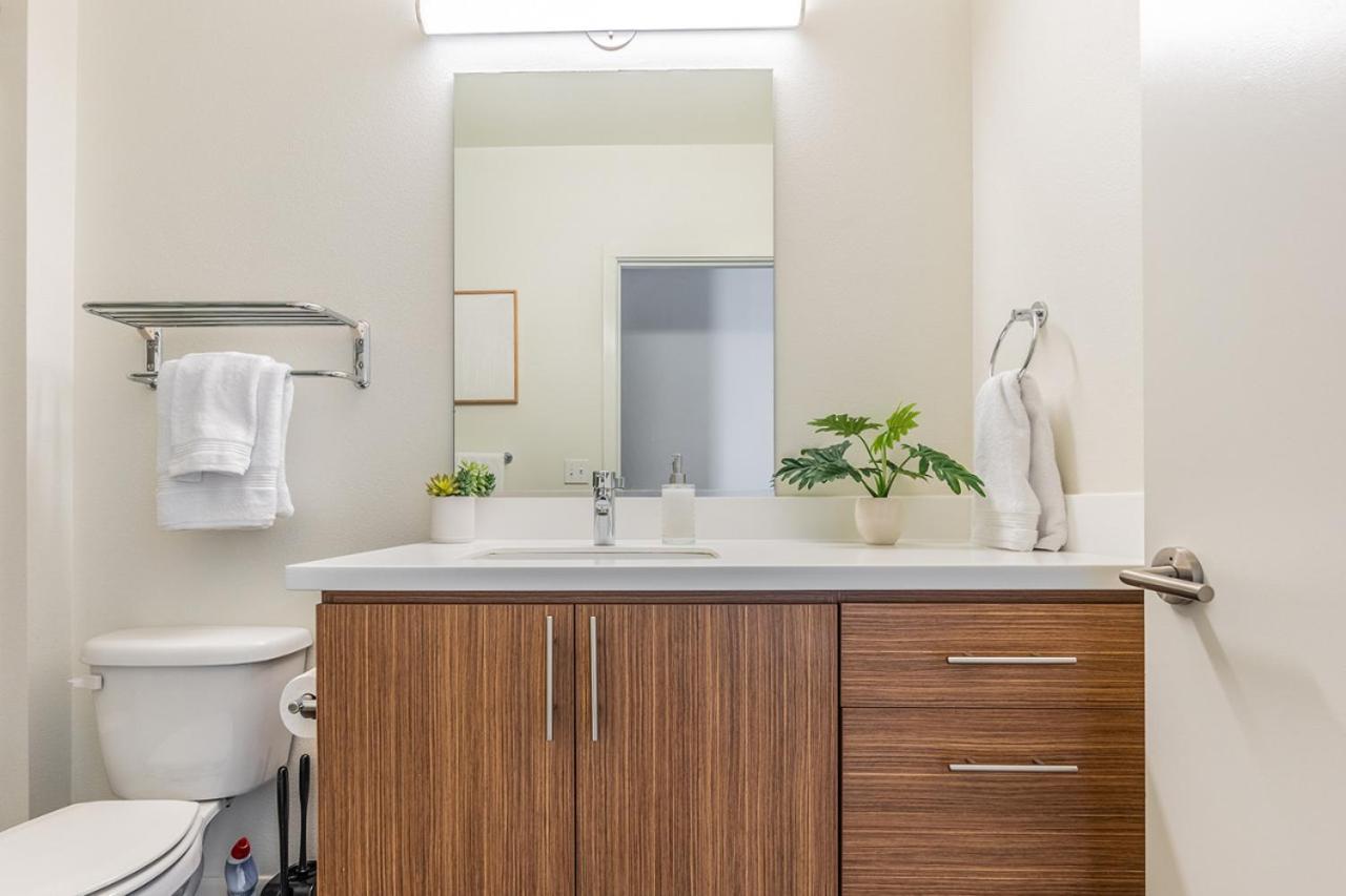 סיאטל Close Downtown Modern Apartment - Pet Friendly, Wifi, Rooftop Views מראה חיצוני תמונה